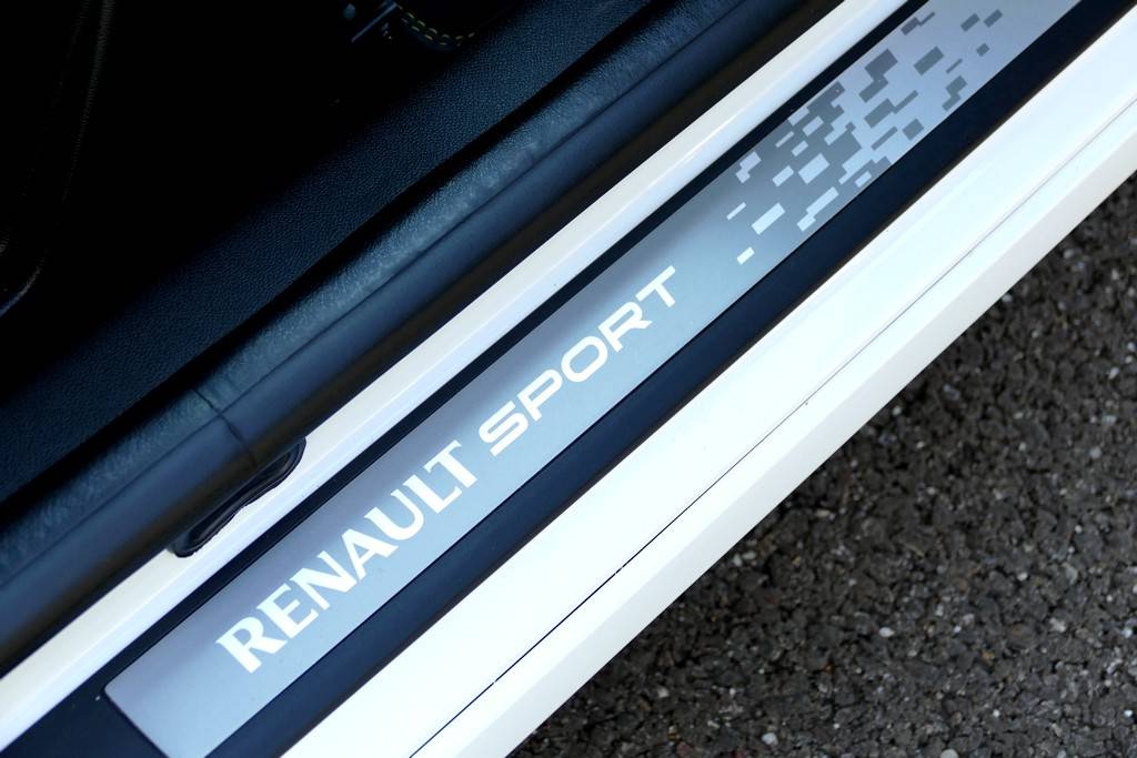 Renault Megane 3 RS Trophy 265cv N°528 9