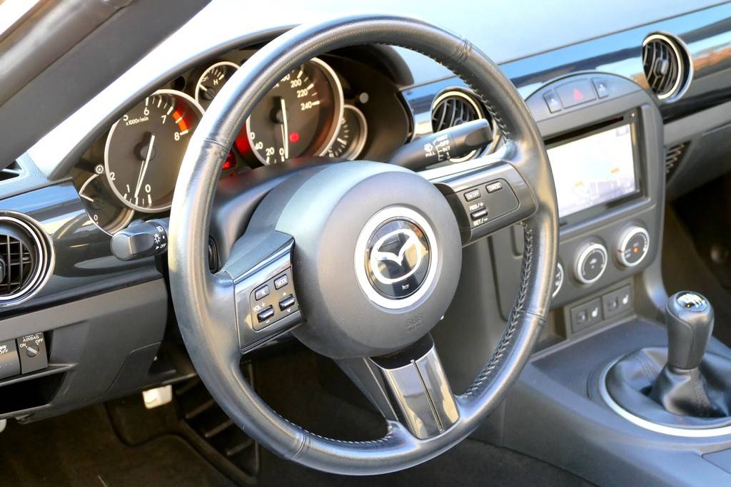 Mazda MX5 2.0 160 Roadster Coupe Série limitée Sendo 10