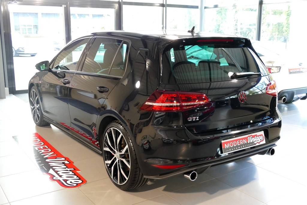 Volkswagen Golf VII GTI Performance 230 DSG 14