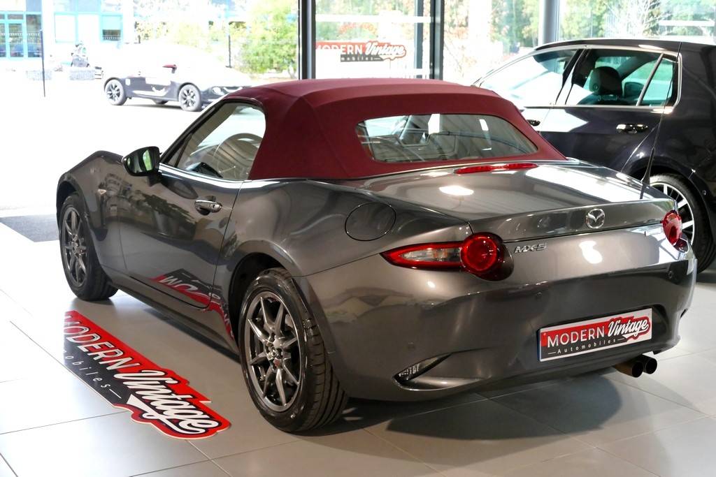 Mazda MX-5 Skyactiv-G 1.5 131 Sakura 13