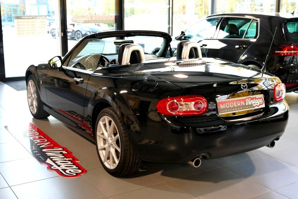 Mazda MX-5 2.0 160 Performance Roadster Coupe 14