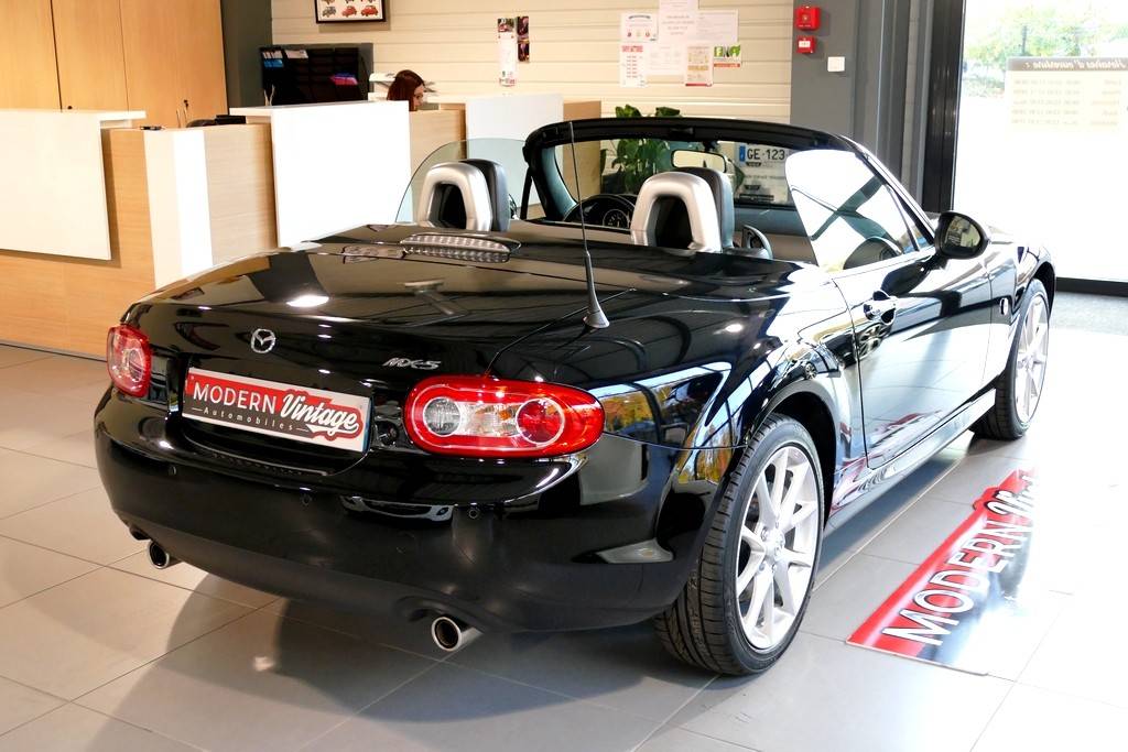 Mazda MX-5 2.0 160 Performance Roadster Coupe 18