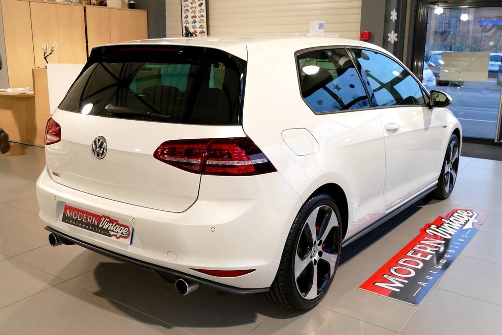 Volkswagen Golf VII GTI Performance 230cv 12