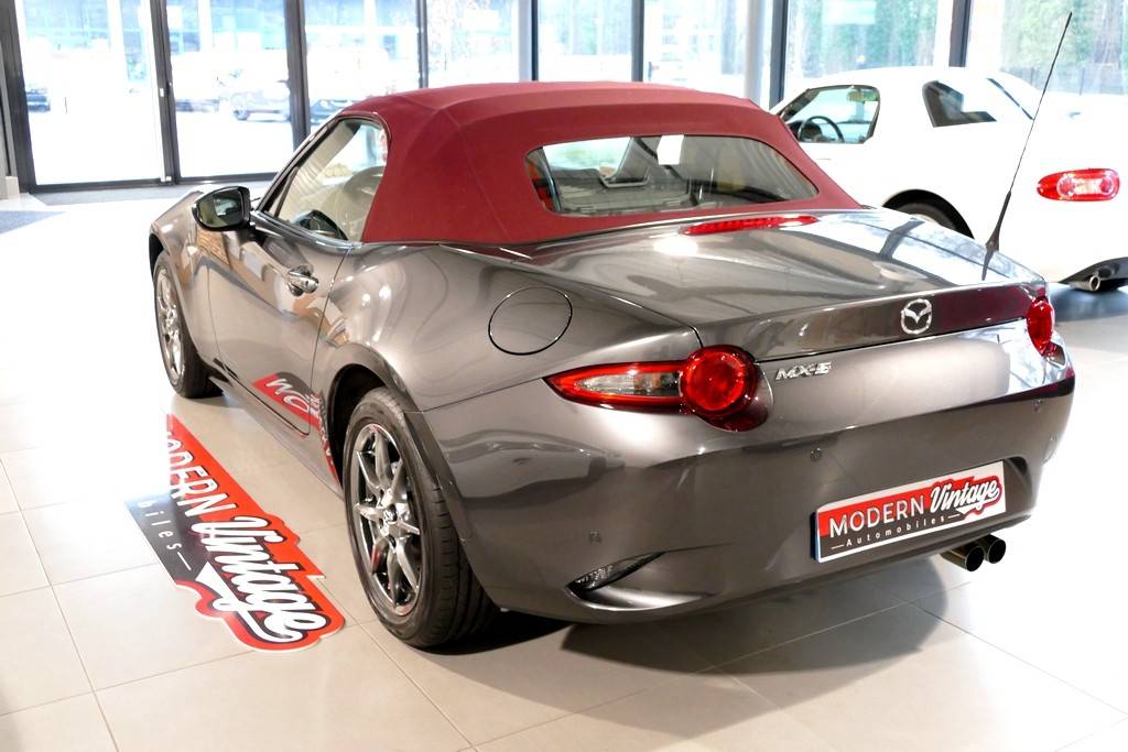 Mazda MX-5 Skyactiv 1.5 131 Sakura 14