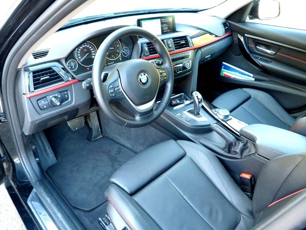 BMW 320D Touring Sportline F31 184 BVA8 4