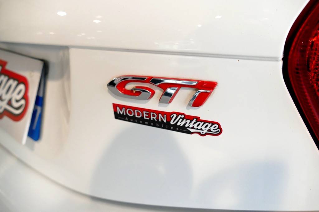 Peugeot 208 GTI 1.6 THP 200 19