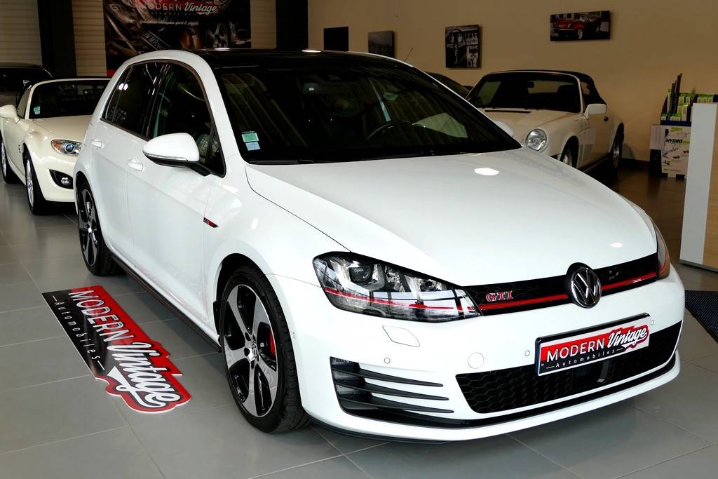 Volkswagen Golf VII GTI Performance 230cv DSG 19