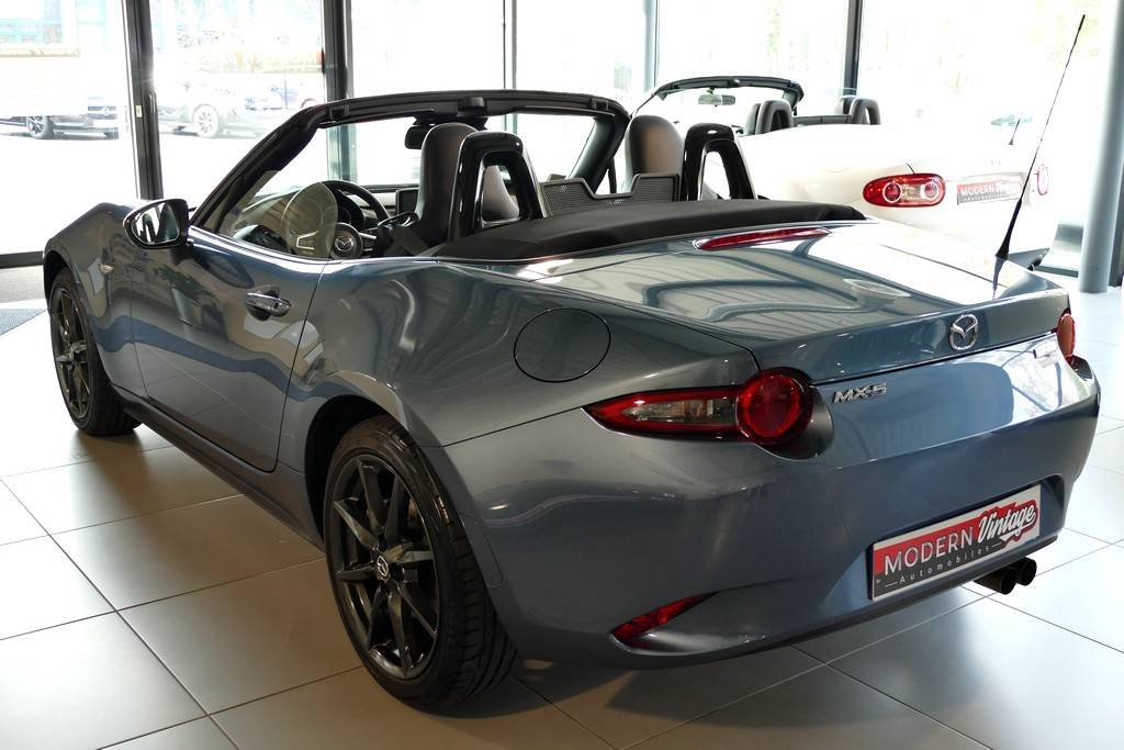 Mazda MX-5 ND Roadster 2.0 160 Dynamique 17