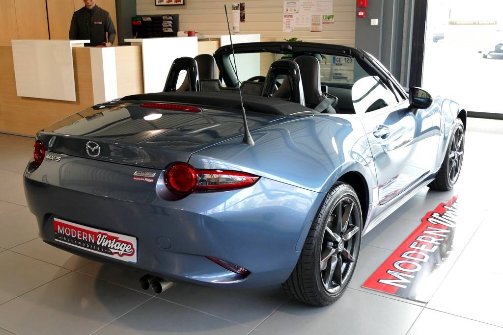 Mazda MX-5 ND Roadster 2.0 160 Dynamique 18