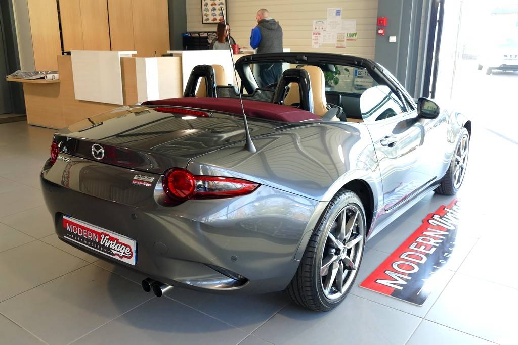 Mazda MX-5 Roadster 2.0 160 Skyactiv Sakura 10