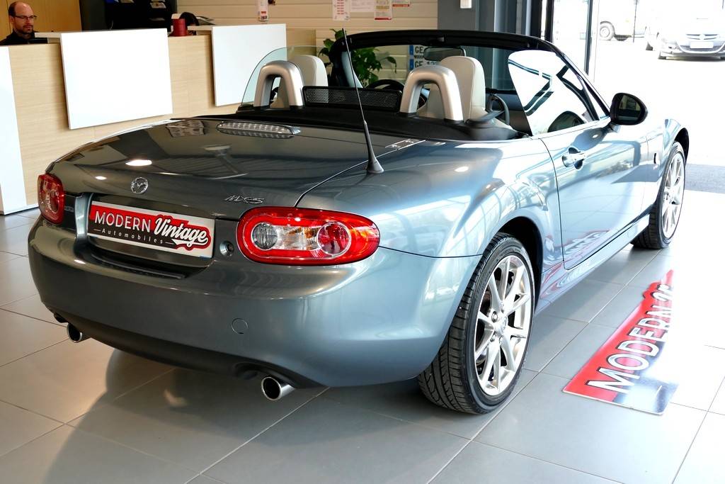 Mazda MX-5 Roadster 1.8 126 Kaminari 15