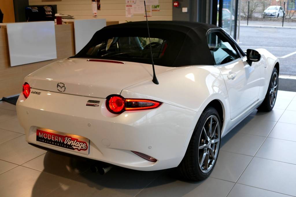 Mazda MX-5 ND Roadster 2.0 160 Selection 8