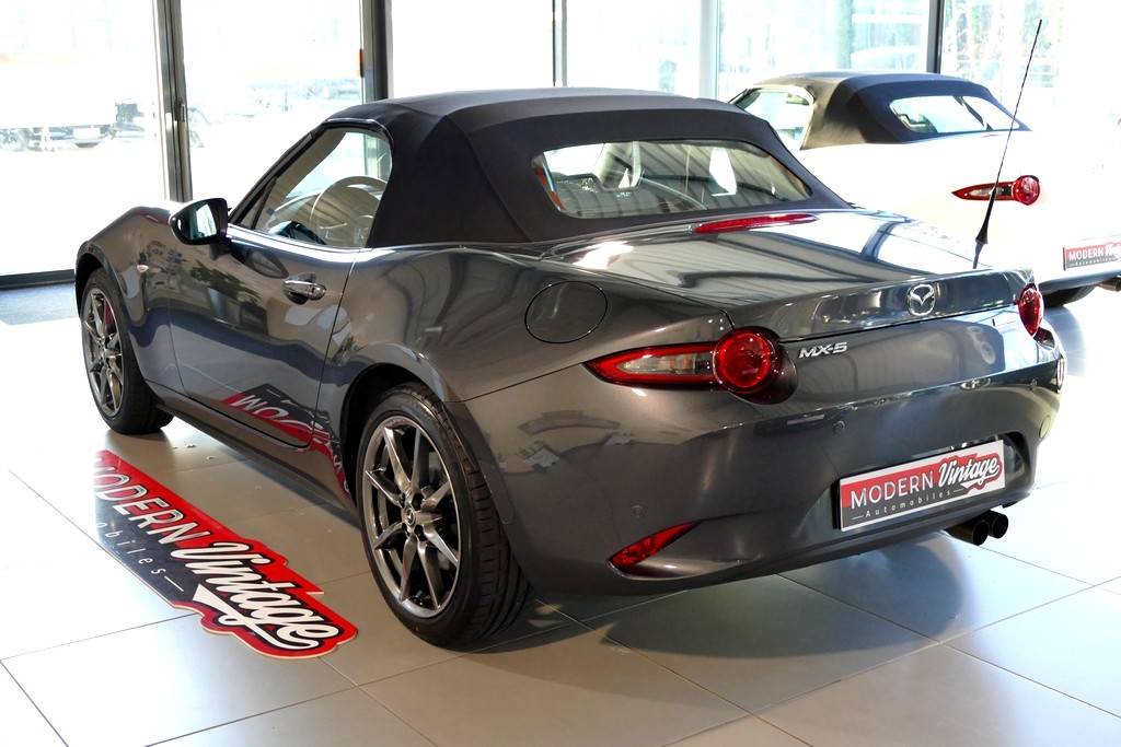 Mazda MX-5 2.0 160 Roadster Selection Recaro 10