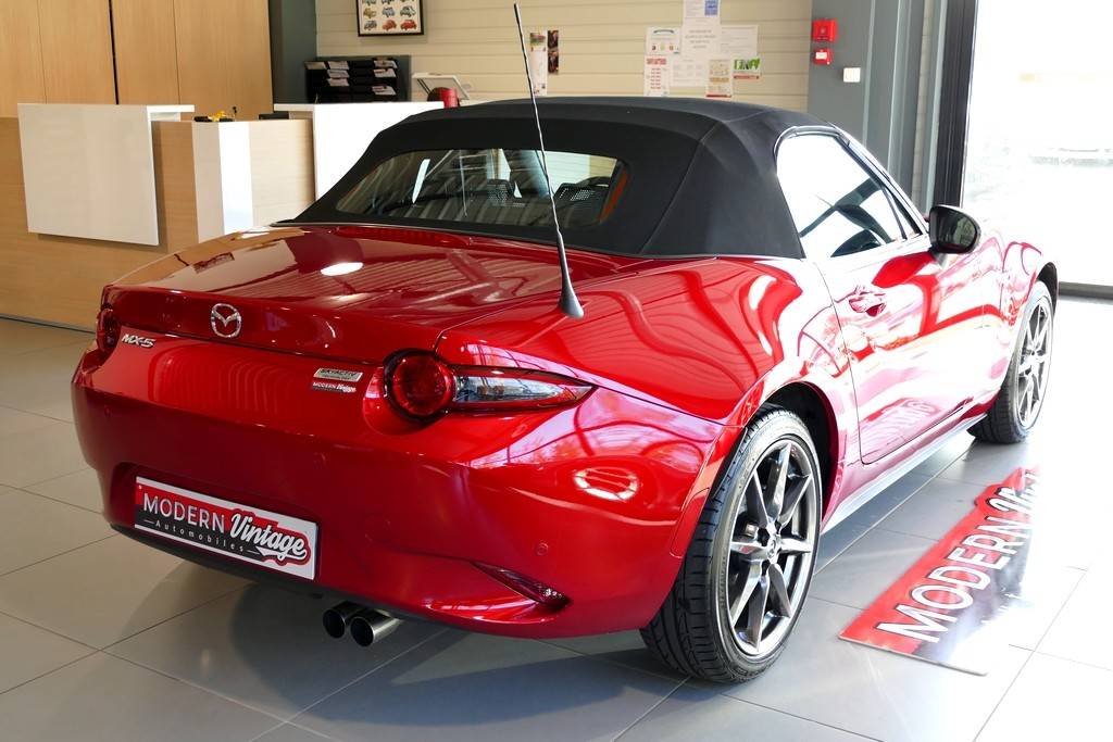 Mazda MX-5 2.0 160 Roadster Selection Recaro 10