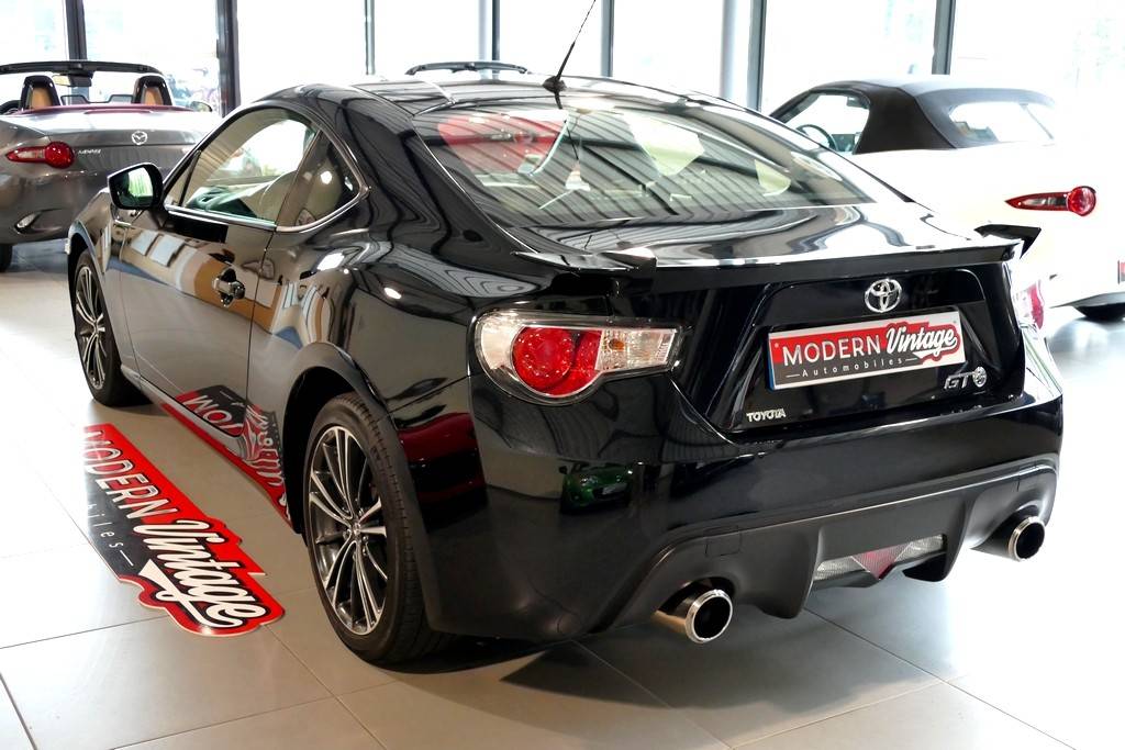 Toyota GT 86 2.0 D-4S 200cv 12