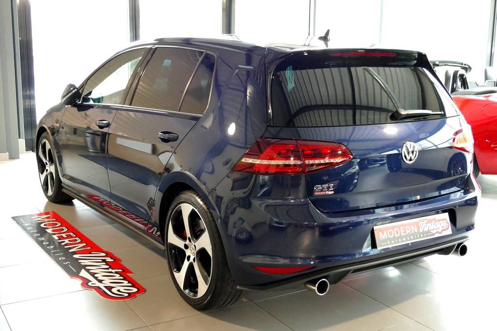 Volkswagen Golf VII GTI Performance 230cv DSG 14