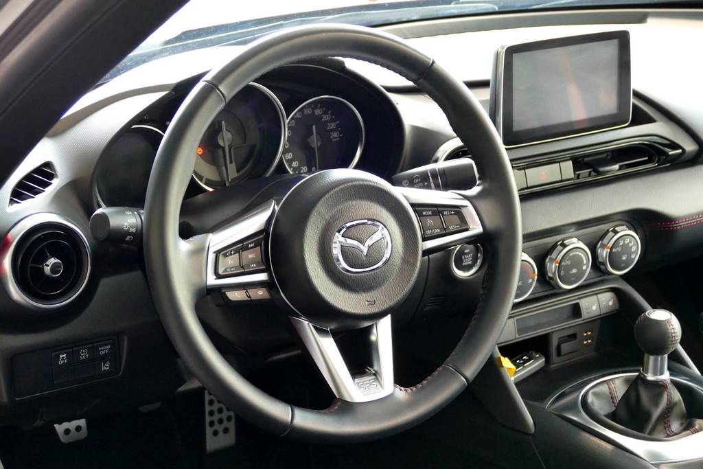 Mazda MX-5 2.0 160 Roadster Selection 6