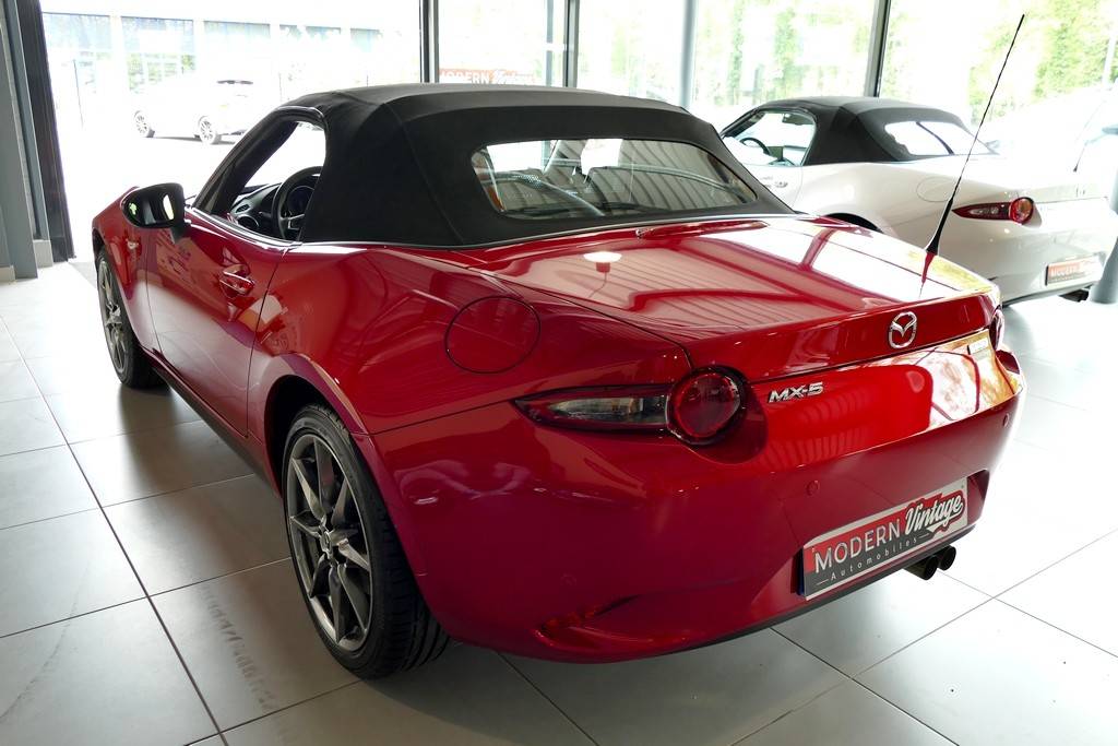 Mazda MX-5 2.0 160 Roadster Selection 12