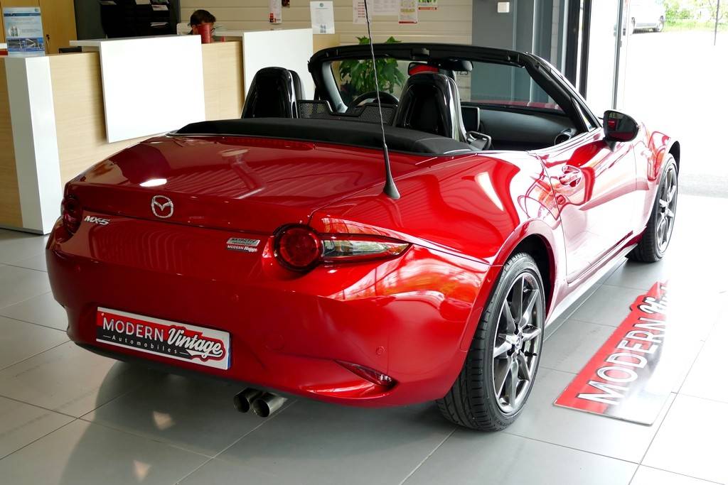 Mazda MX-5 2.0 160 Roadster Selection 15