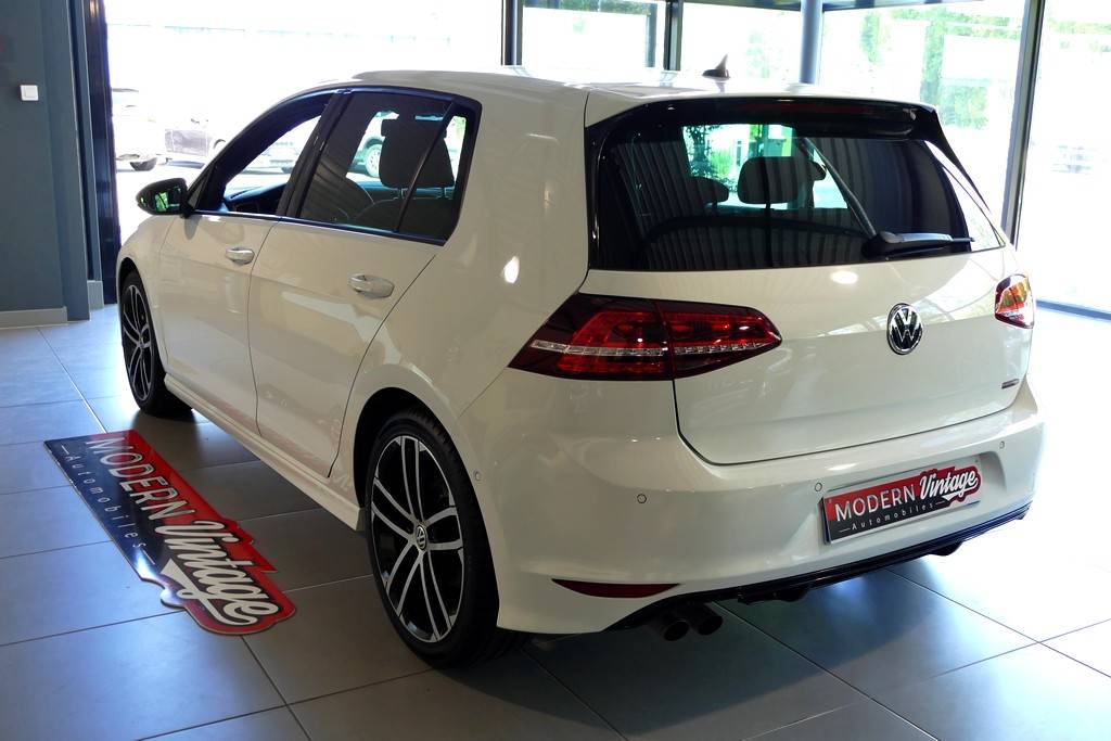 Volkswagen Golf VII 2.0 TDI 150 R-Line 14