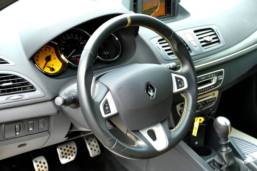 Renault Megane 3 RS 250cv Luxe 10
