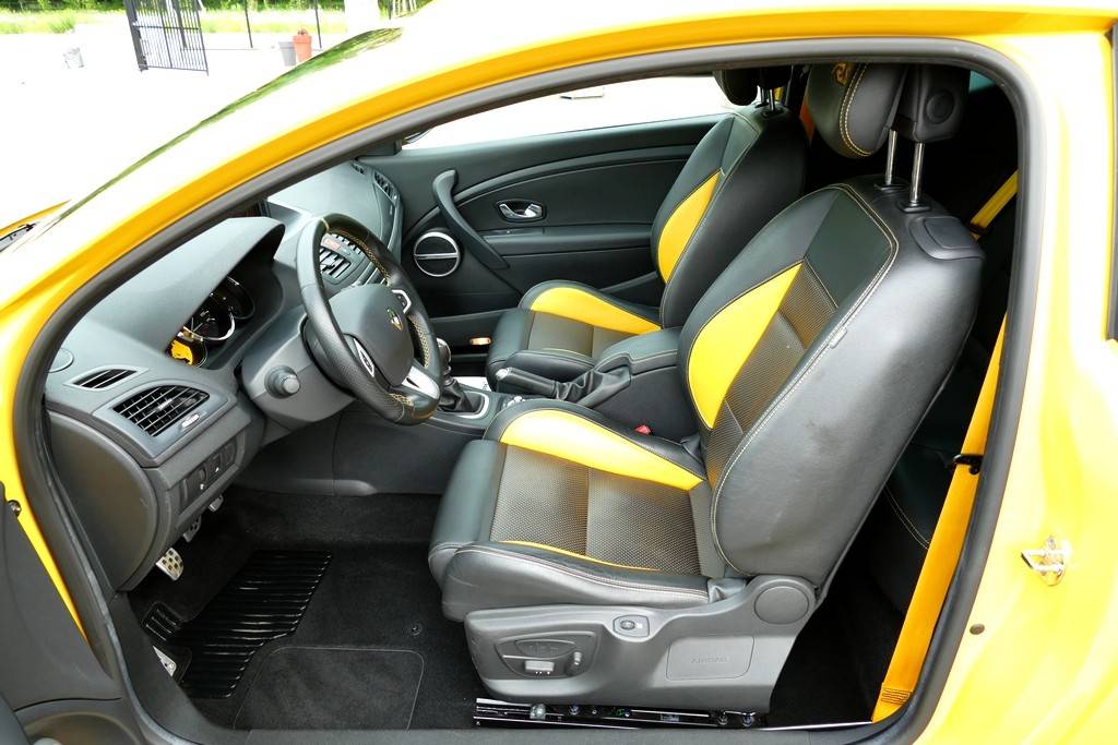 Renault Megane 3 RS 250cv Luxe 21