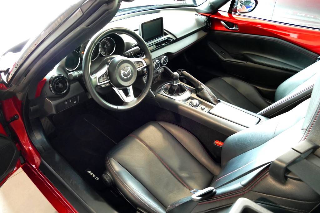 Mazda MX-5 ND Roadster 1.5 131 18