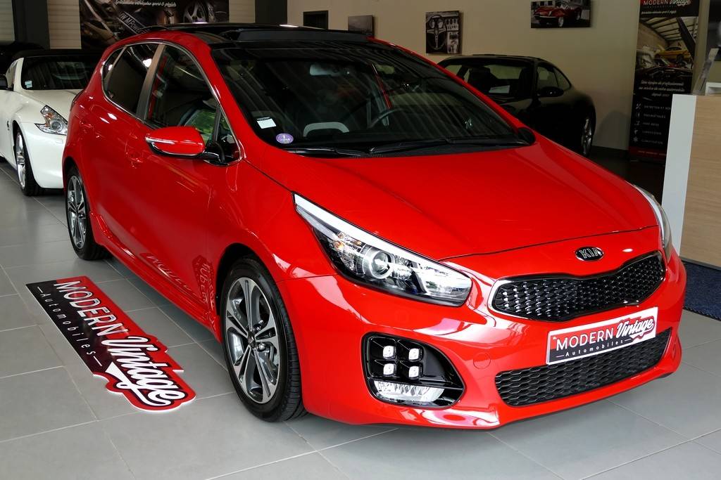 Kia Cee'd 1.0 T-GDI 120cv GT Line 16