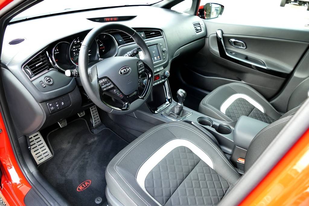 Kia Cee'd 1.0 T-GDI 120cv GT Line 20