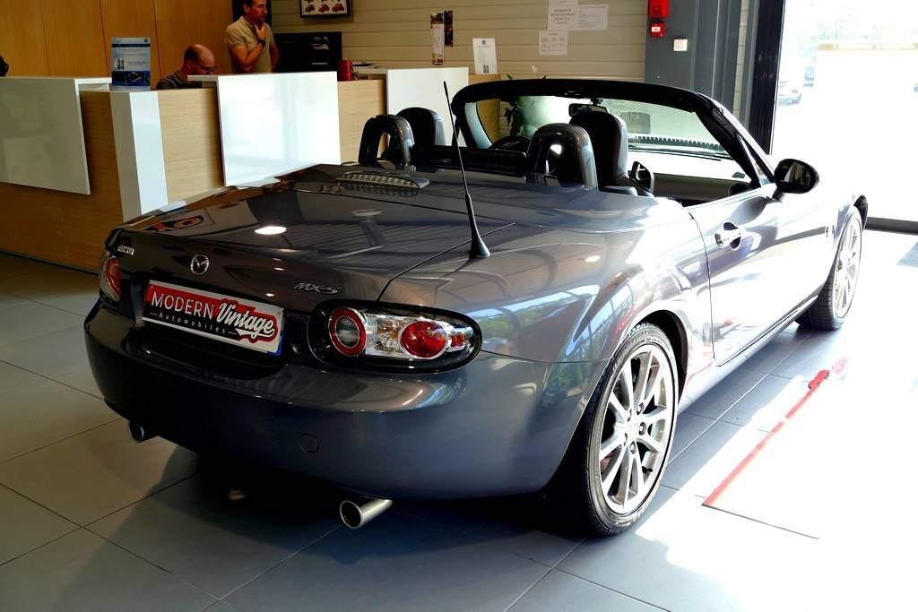 Mazda MX-5 2.0 160 Roadter Coupe Niseko 10