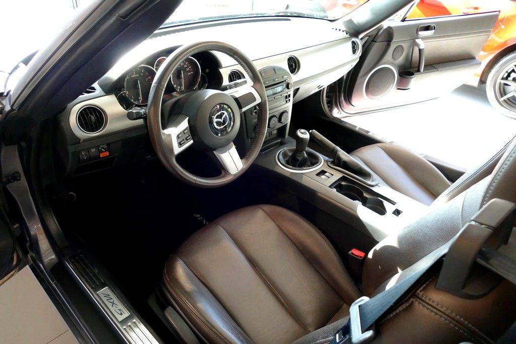 Mazda MX-5 2.0 160 Roadter Coupe Niseko 12