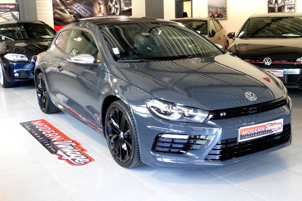 Volkswagen Scirocco R 2.0 TSI DSG 280cv Baquets 19