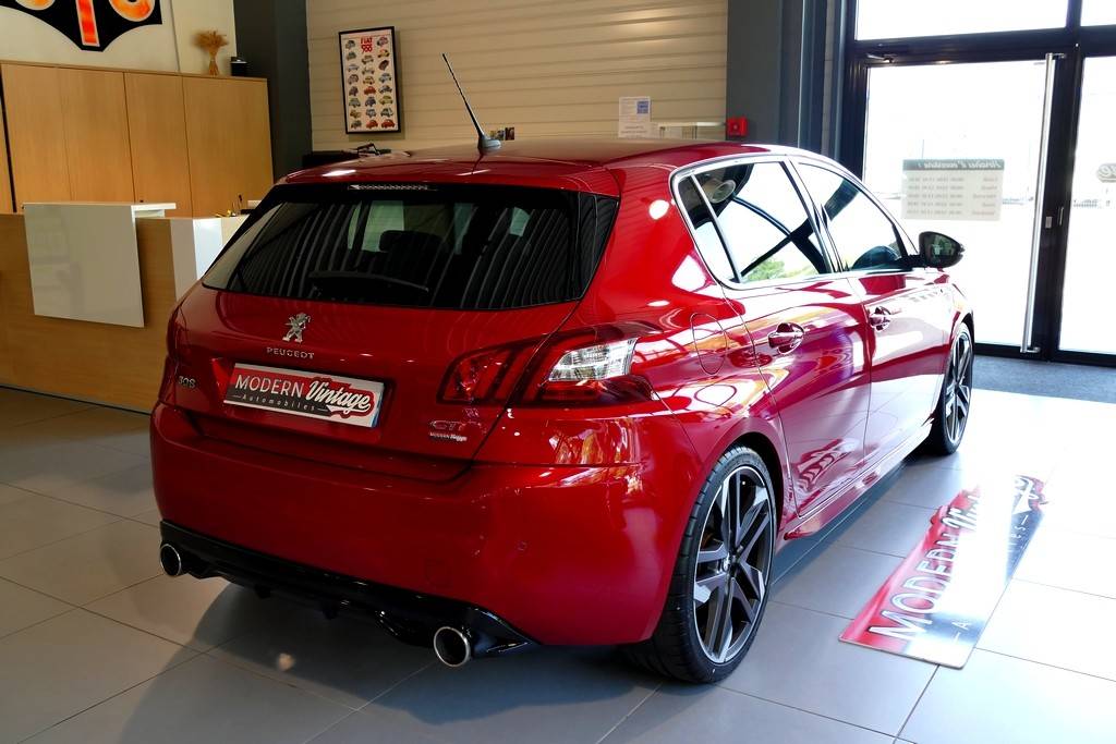 Peugeot 308 GTI 1.6 THP 270 17