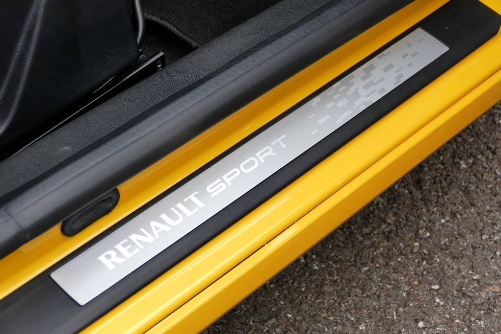 Renault Megane 3 RS 250cv Cup 7