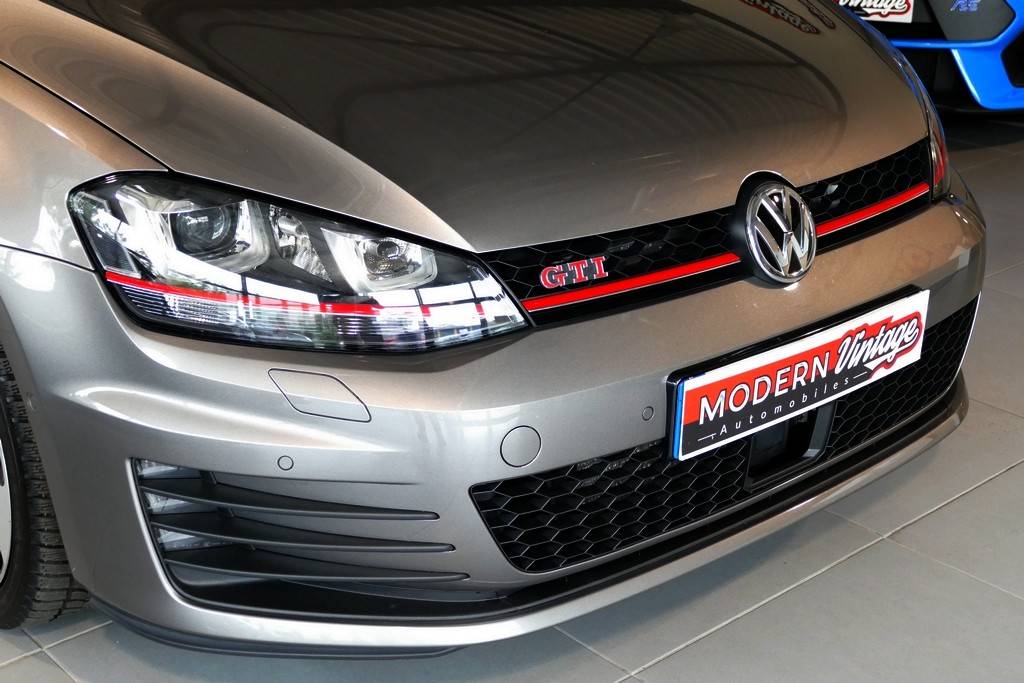 Volkswagen Golf VII GTI Performance 230 DSG 18