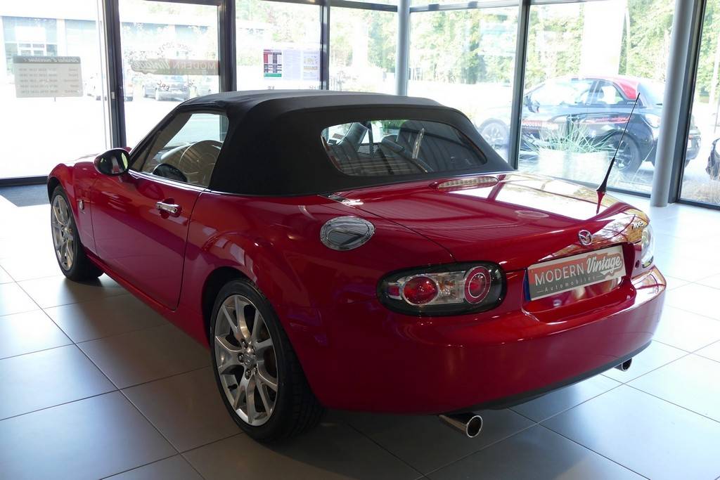 Mazda MX-5 3rd Generation 2.0 160 10