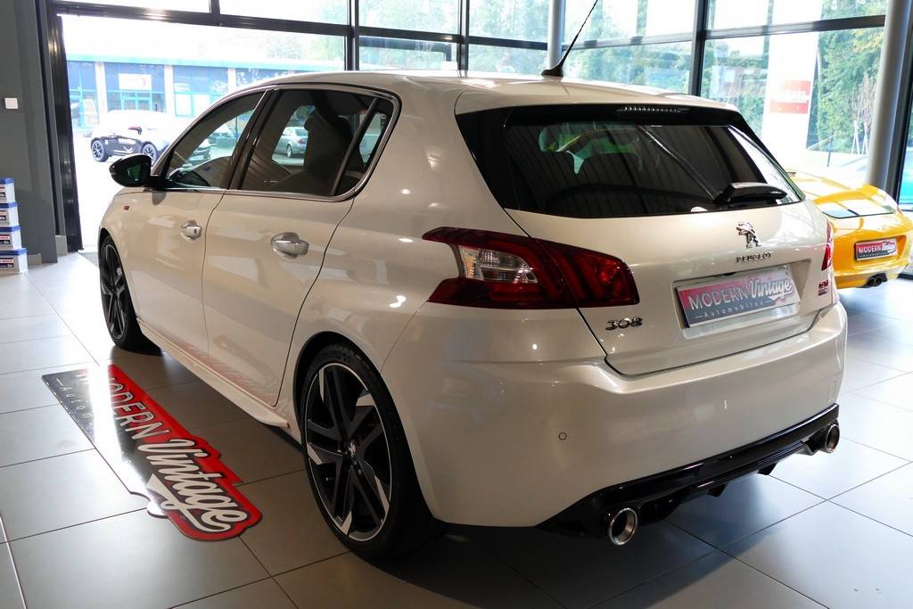 Peugeot 308 GTi 1.6 THP 270 by Peugeot Sport 14