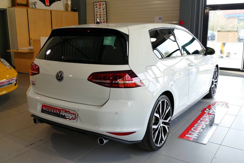 Volkswagen Golf VII GTI 230 DSG Performance 13