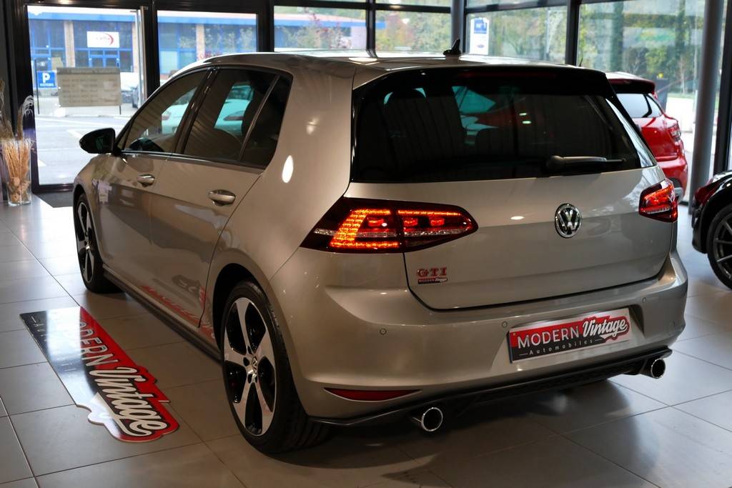 Volkswagen Golf VII GTI 230 DSG Performance 10