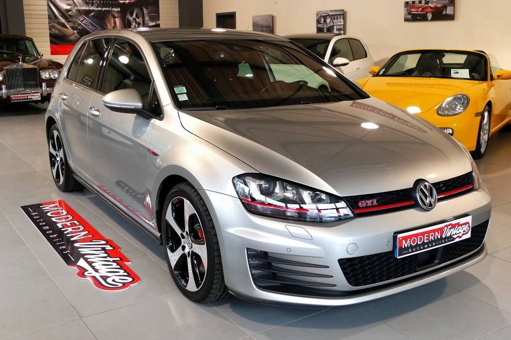 Volkswagen Golf VII GTI 230 DSG Performance 12