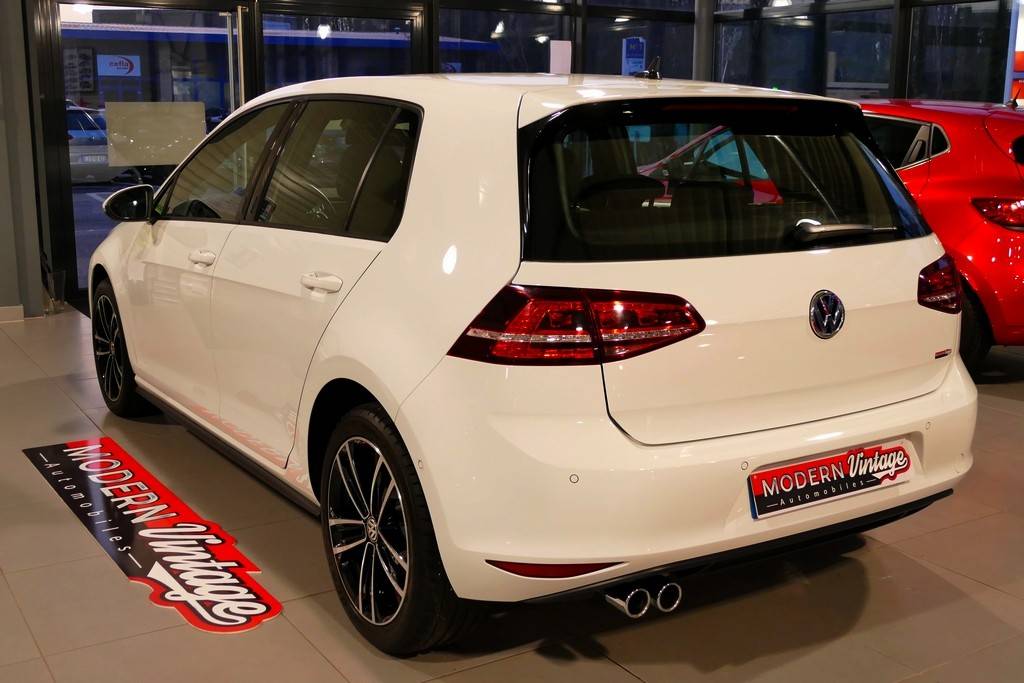 Volkswagen Golf VII GTE Hybride TSI 204 DSG6 12