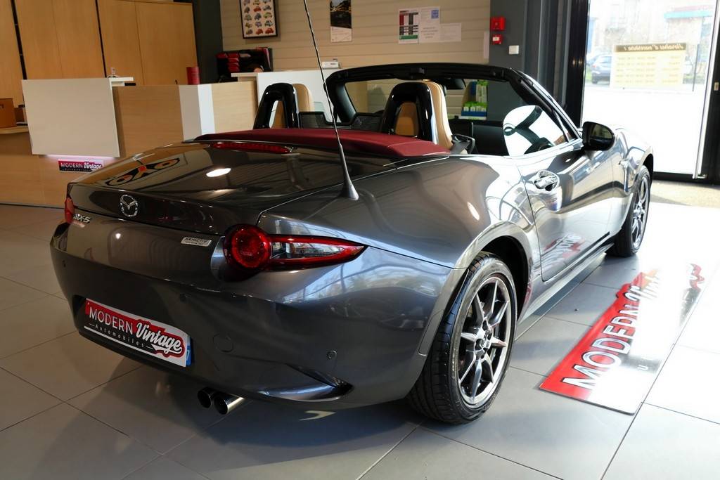 Mazda MX-5 Skyactiv-G 1.5 131cv Sakura 23