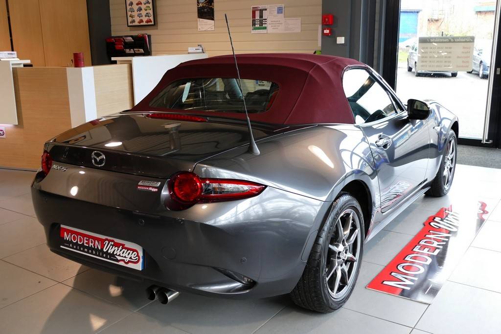 Mazda MX-5 Skyactiv-G 1.5 131cv Sakura 13