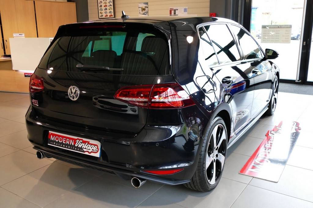 Volkswagen Golf VII GTI DSG Performance 230cv 14