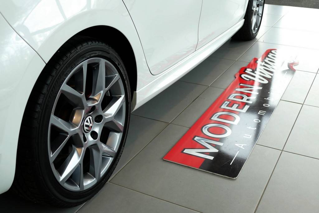 Volkswagen Golf VI GTI Edition 35 235cv 15