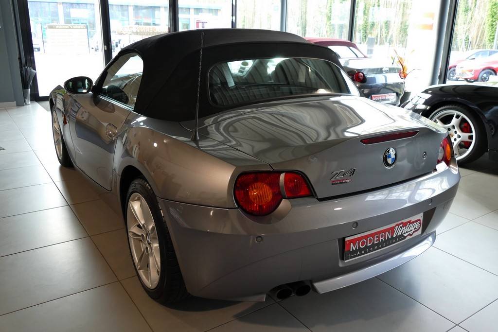 BMW Z4 Roadster 3.0i 231cv 10