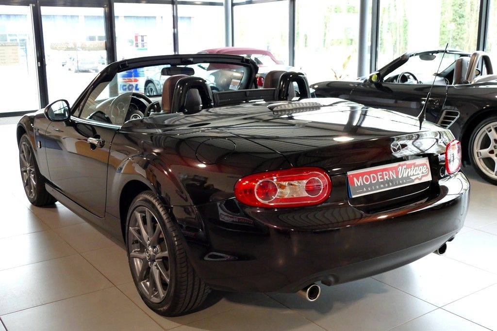 Mazda MX-5 1.8 126 Roadster Coupe Hamaki 17