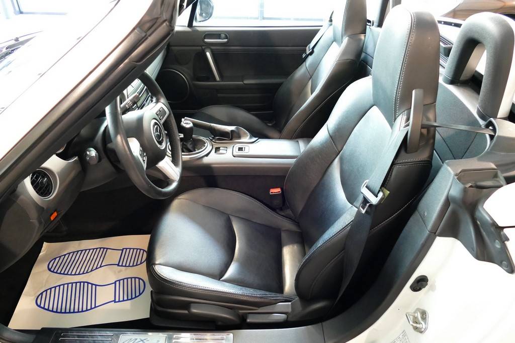 Mazda MX-5 2.0 160cv Roadster Coupe Sportline 20
