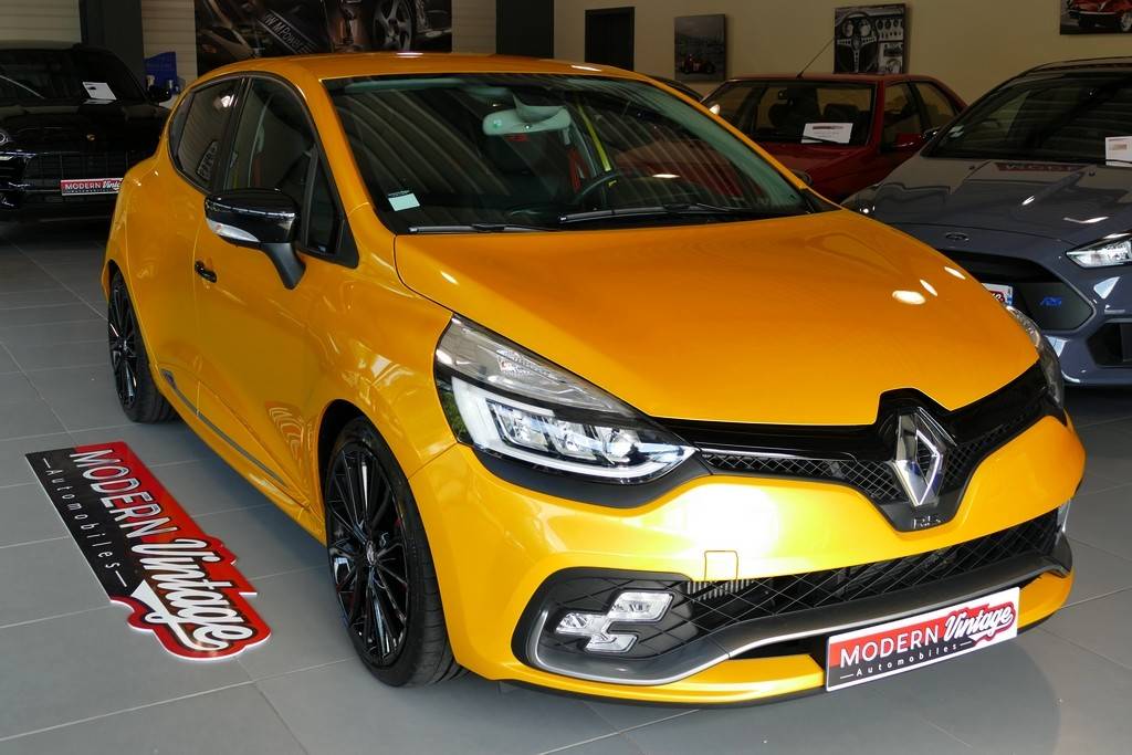 Renault Clio RS Trophy EDC 220cv 12