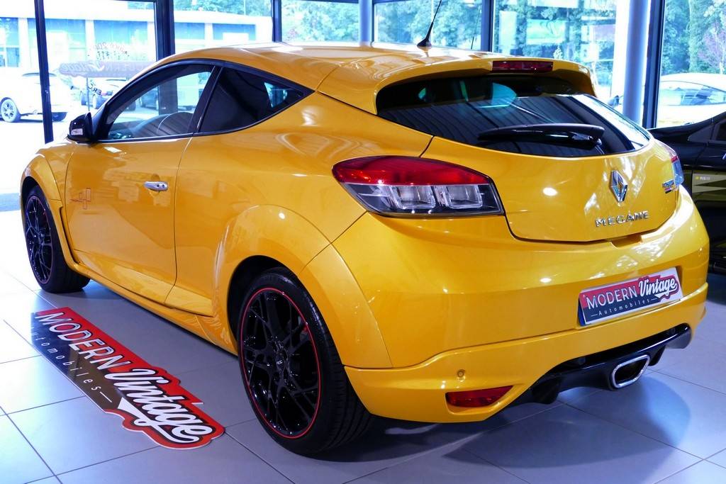 Renault Megane Coupe RS Trophy 265 N°136 13